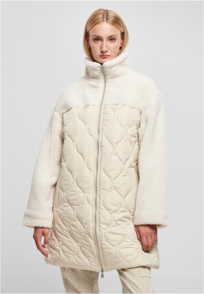 Urban Classics Damen Jacke Ladies Oversized Sherpa Quilted Coat Softseagrass/Whitesand