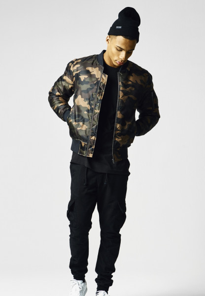 Urban Classics Bomber Jacke Camo Basic Bomber Jacket Wood Camouflage