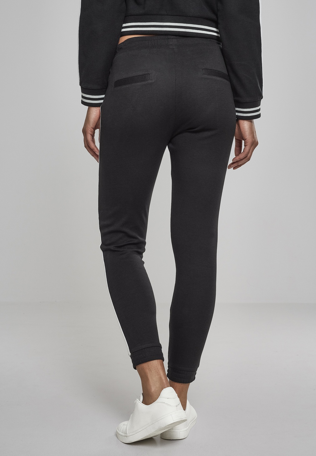 Urban Classics Damen Sweatpants Ladies Interlock Jogpants Black/White |  Hosen | Damen | Lifestyle