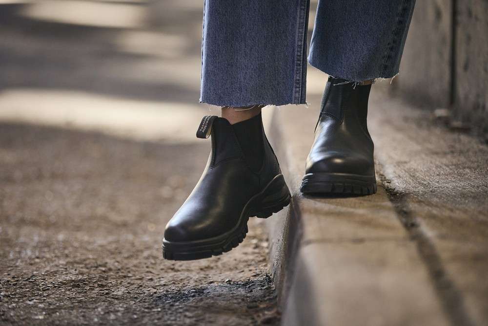 Black blundstones outfit outlet