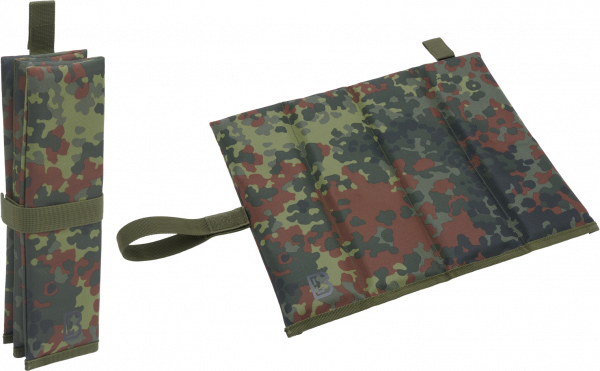 Brandit Accessoire Sit Mat Folded in Flecktarn