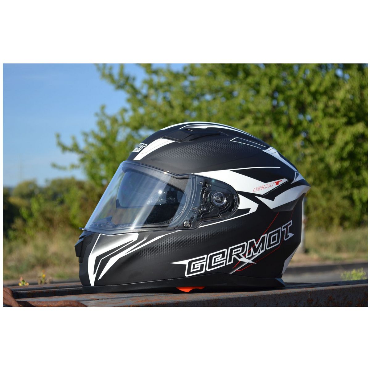 Germot Motorrad Helm GM 330 Integralhelm mit integriertem Sonnenvisier matt Blac