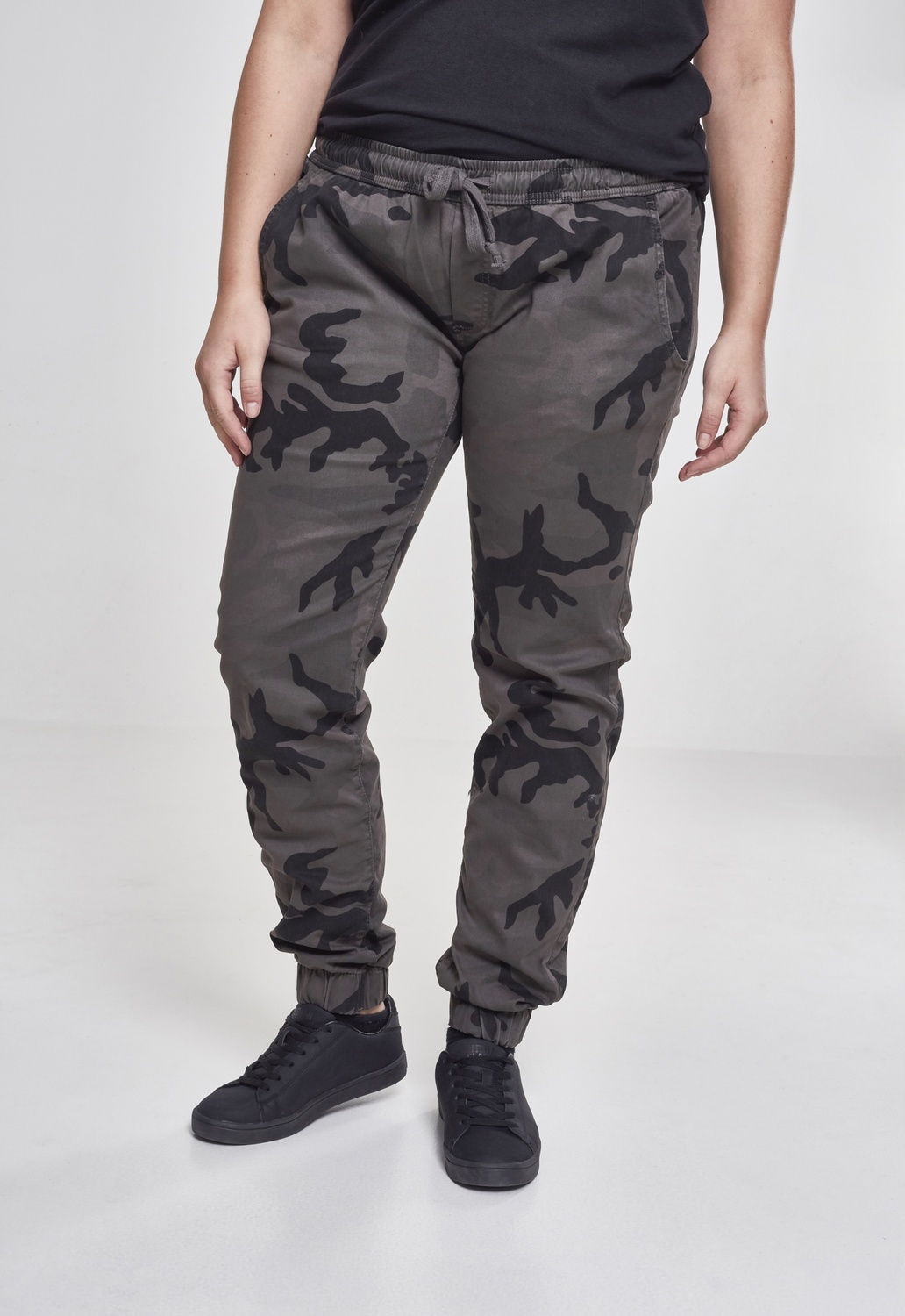 Urban Classics Damen Hose Ladies Camo Jogging Pants Dark Camouflage - Damen