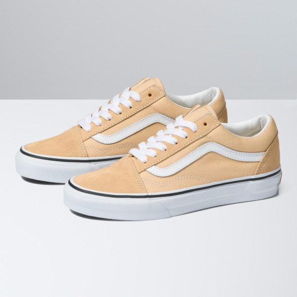 Vans Unisex Lifestyle Classic FTW Sneaker Old Skool Color Theory Honey Peach