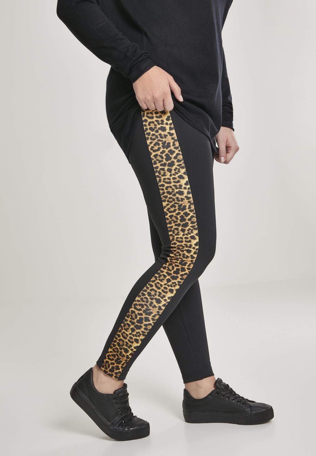 Urban Classics Damen Leggings Ladies Side Striped Pattern Leggings Schwarz/Leo - Damen