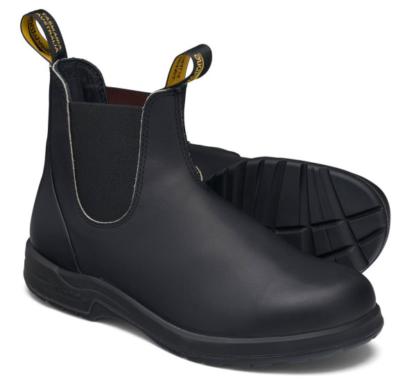 Black blundstone boots on sale