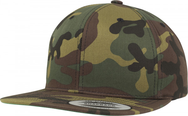 YUPOONG Inc. Cap Camo Classic Snapback Cap in Woodland