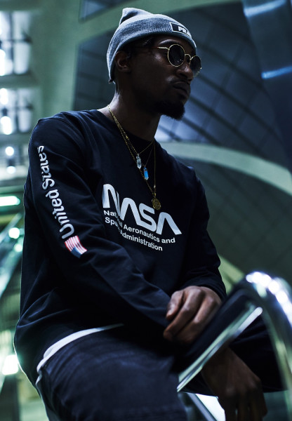 Mister Tee Pullover NASA US Crewneck Black